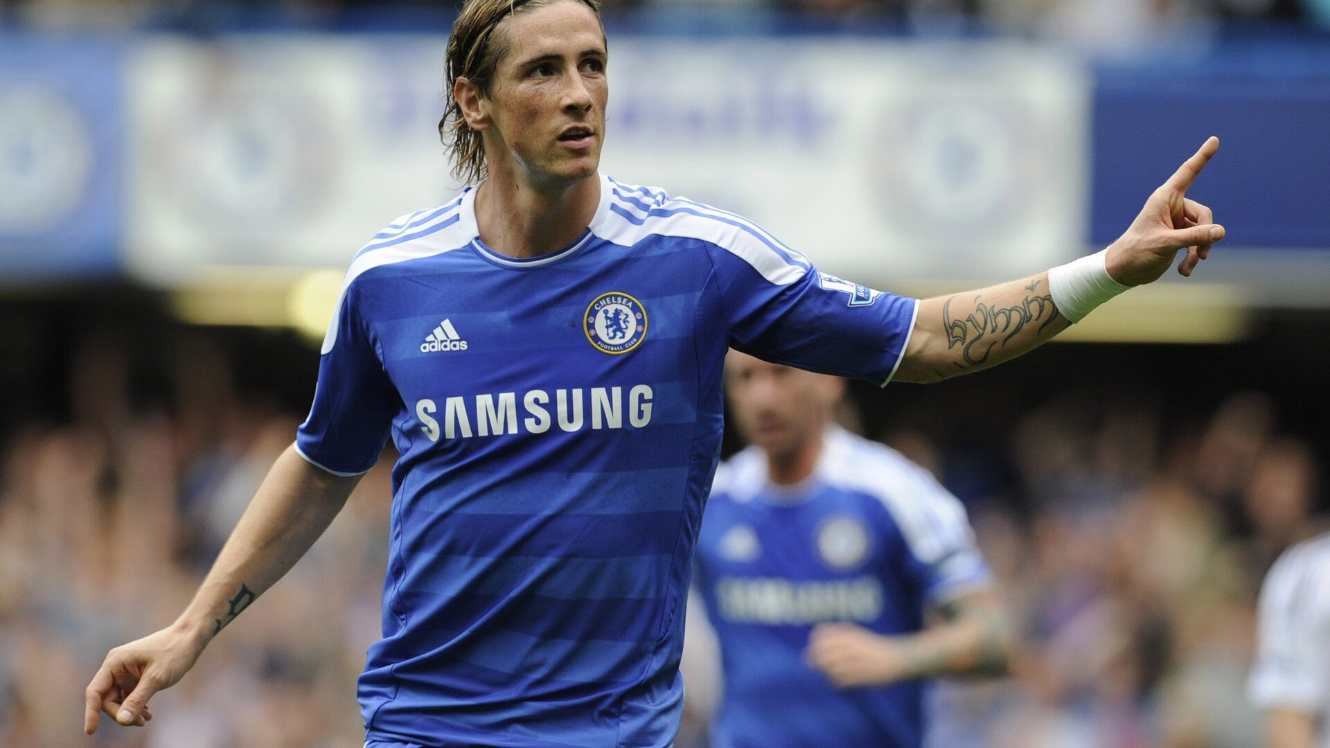 厄德高完美舞步，引领德甲争冠夜史诗篇章