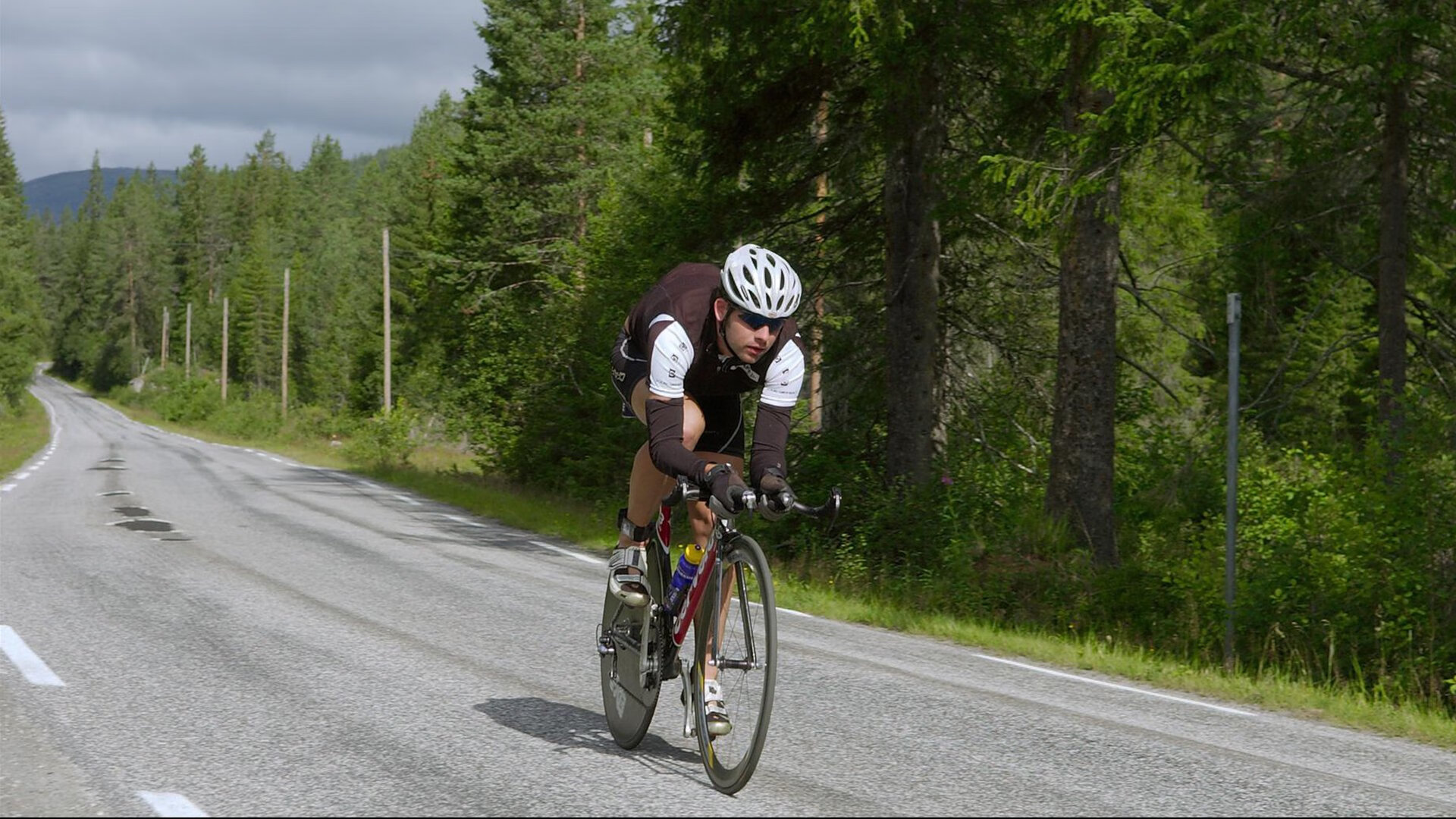 塔图姆式爆发，深圳队强势晋级，勇士精神闪耀赛场