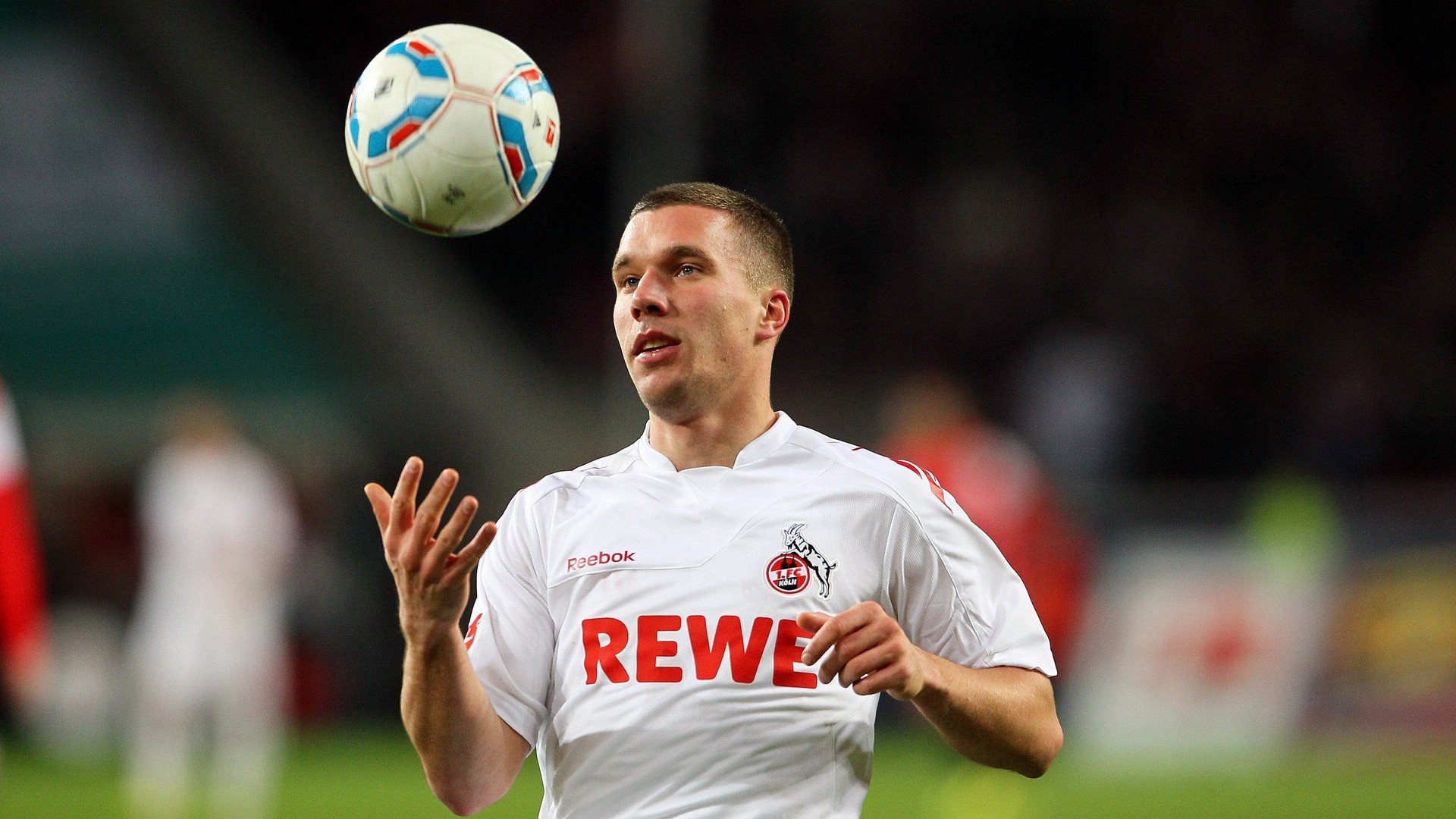 卡塞米罗破局式爆发！贝蒂斯防守哲学如何锁死哥斯达黎加式进攻？